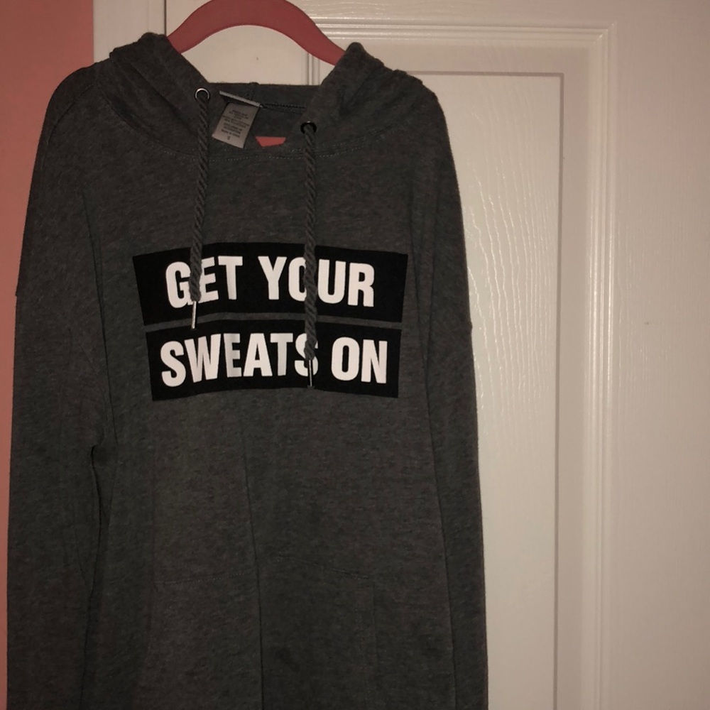 gray hoodie